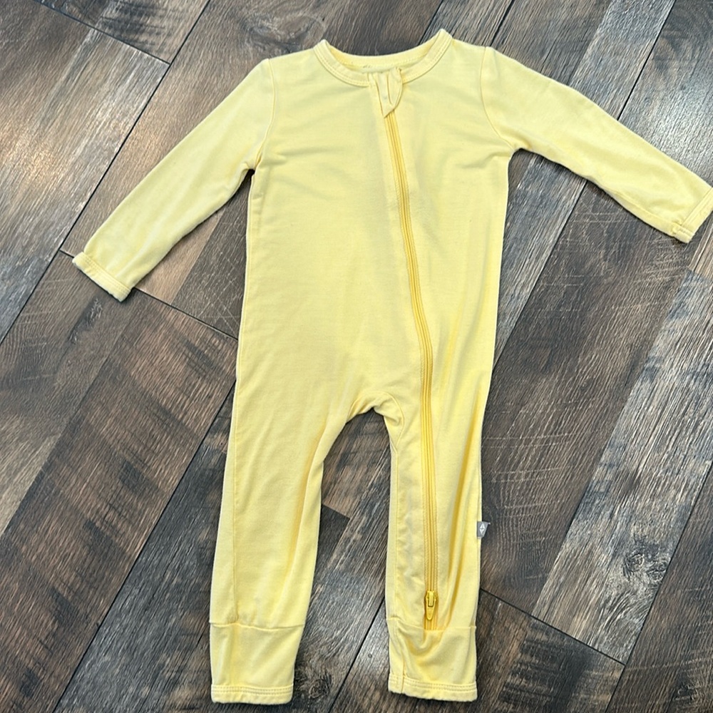 Kyte baby zippered romper 6-12 months